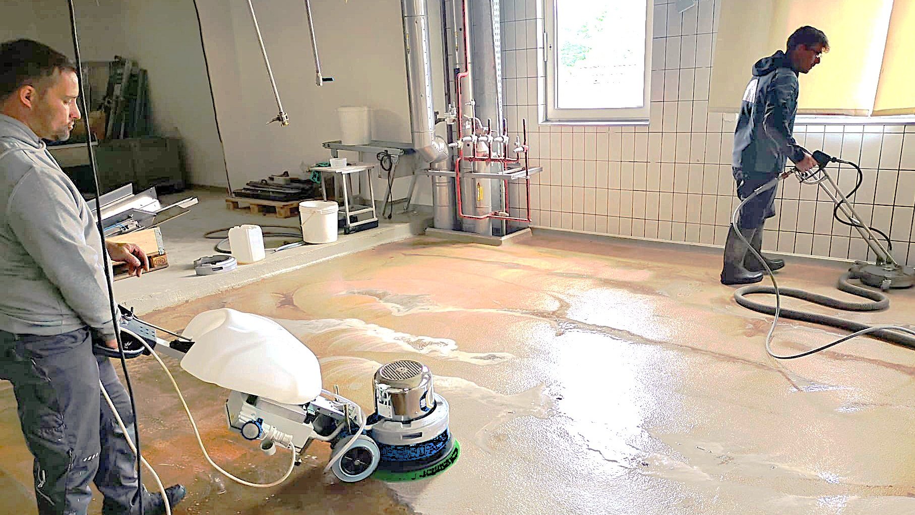 Industriebodenreinigung in einer Speiseeisproduktion