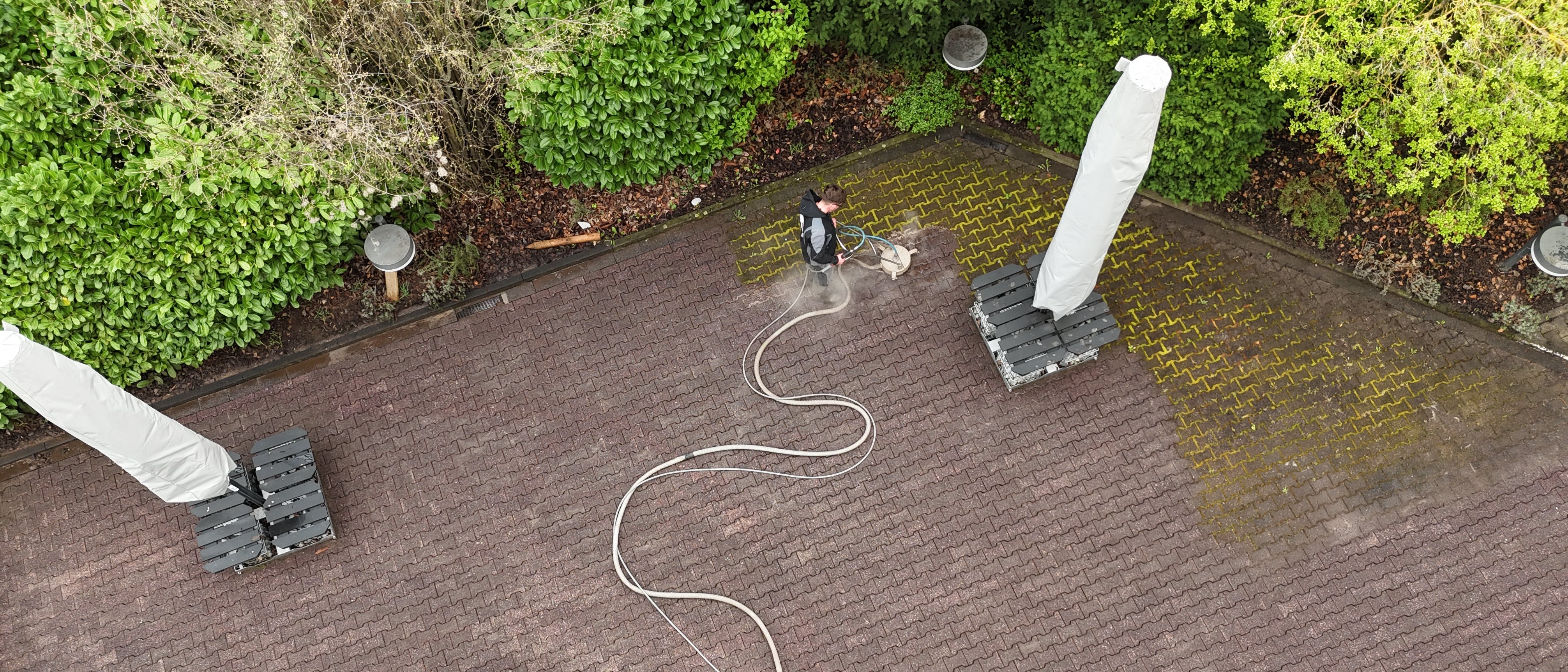 Terrassenreinigung im Hotel – Courtyard by Marriott